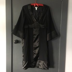 Aqua 🔮 Black Silk Bell Sleeve Dress - Black S/M
